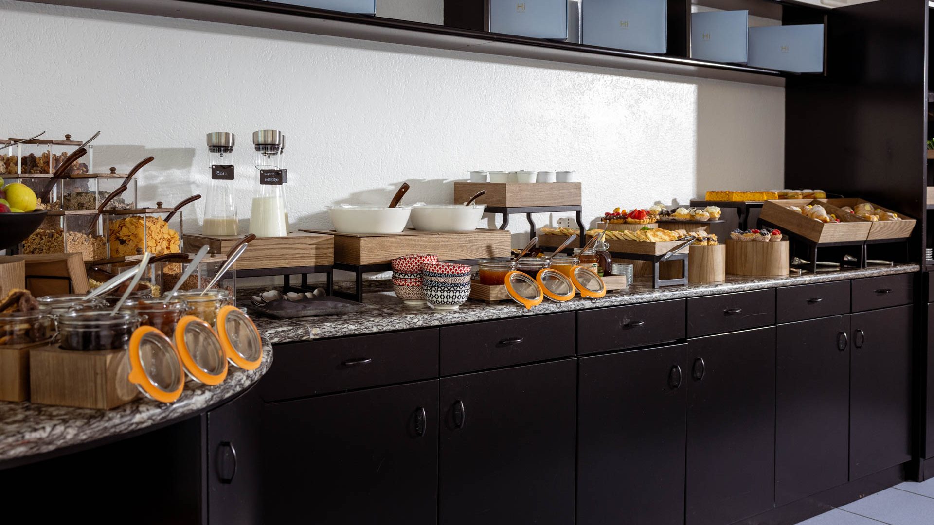 hihotels-riva-lago-di-garda-colazione-in-struttura-buffet-5